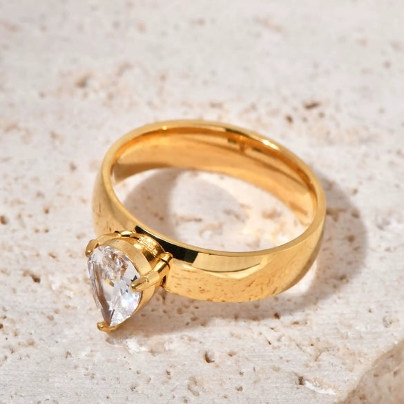 Wholesale Ring Titanium Steel Electroplated 18K Gold With Water Drop Zircon And Geometric Pattern For Couple