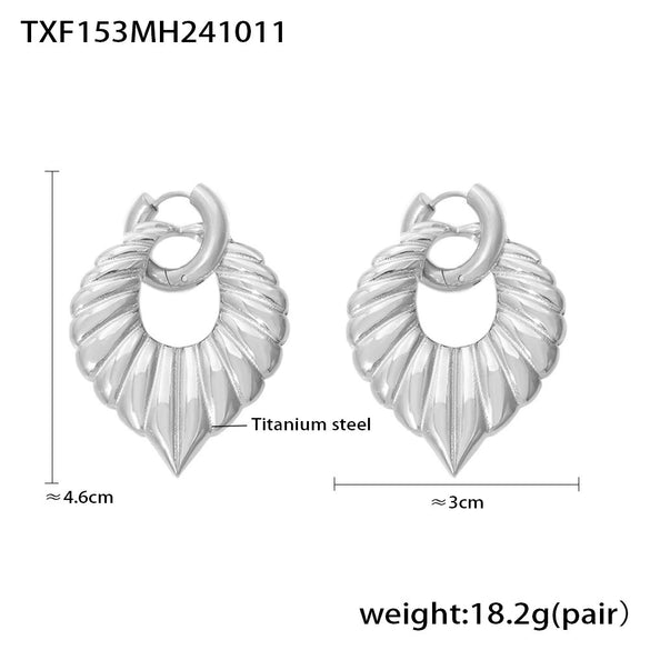 Wholesale Roman Pattern Big Heart Sticky Rhinestone Necklace Earrings Set For Women Titanium Steel 18K Gold Plated