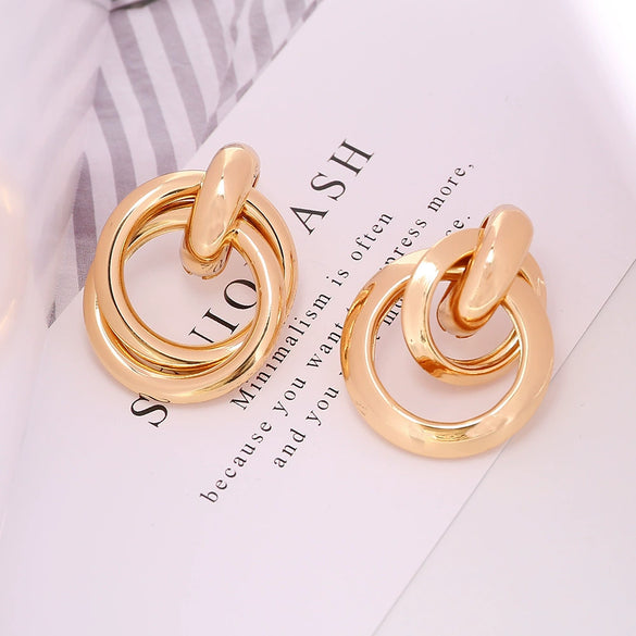 Wholesale S925 Silver Cshaped Metal Circle Earrings With Geometric Design And Electroplating