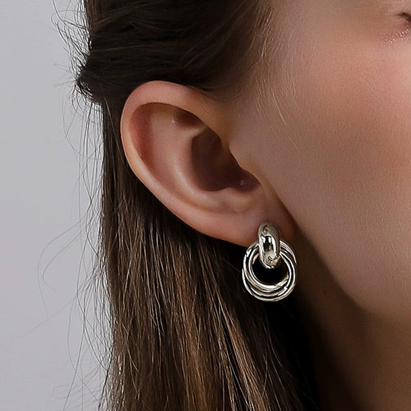 Wholesale S925 Silver Cshaped Metal Circle Earrings With Geometric Design And Electroplating