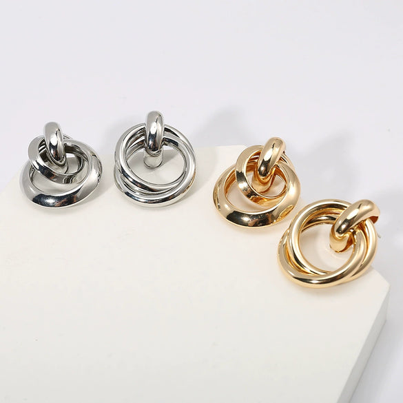 Wholesale S925 Silver Cshaped Metal Circle Earrings With Geometric Design And Electroplating