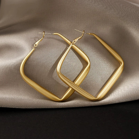 Wholesale S925 Silver Geometric Electroplated Stud Earrings For Women