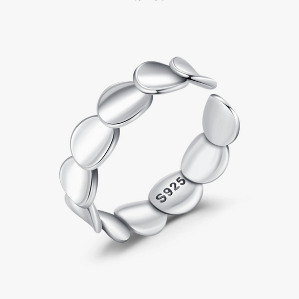 Wholesale S925 Silver Geometric Irregular Fish Scale Round Open Ring For Women With Electroplating