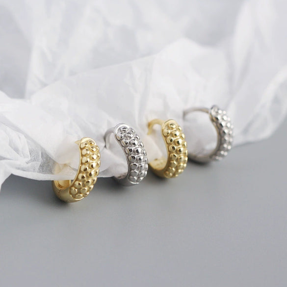 Wholesale S925 Silver Geometric Metal Wind Round Bead Ear Buckle Earrings For Women With Electroplating