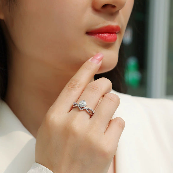 Wholesale S925 Silver Moissanite Inlaid Geometric Fashion Women's Ring