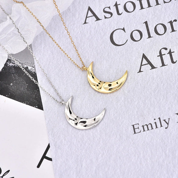 Wholesale S925 Silver Moon Pendant Clavicle Necklace With Electroplating