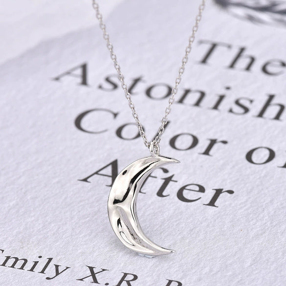 Wholesale S925 Silver Moon Pendant Clavicle Necklace With Electroplating