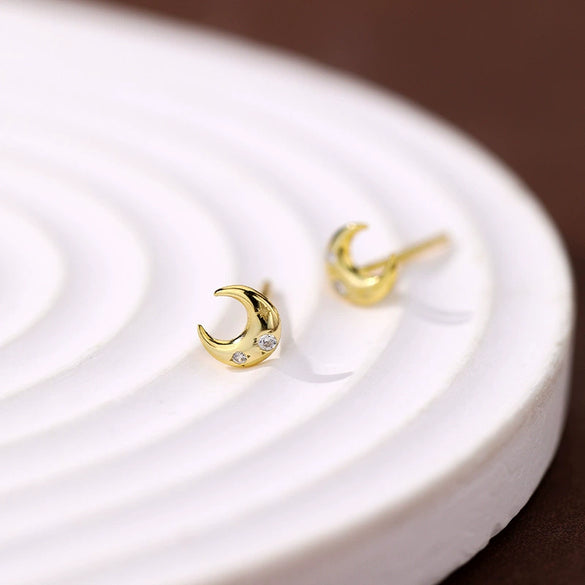 Wholesale S925 Silver Niche Geometric Crescent Stud Earrings For Women With Electroplating