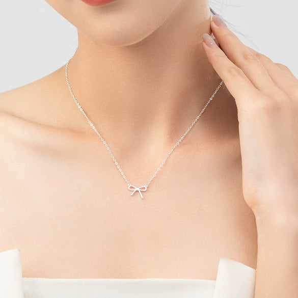 Wholesale S925 Sterling Silver Bow Clavicle Chain Necklace Jewelry For Women With Electroplating Treatment