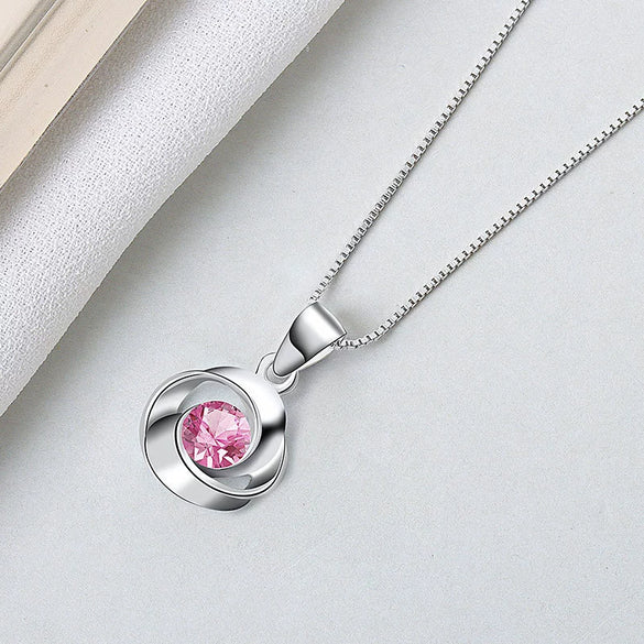 Wholesale S925 Sterling Silver Clavicle Chain With Flower Patterned Pendant And Electroplating Treatment For Female