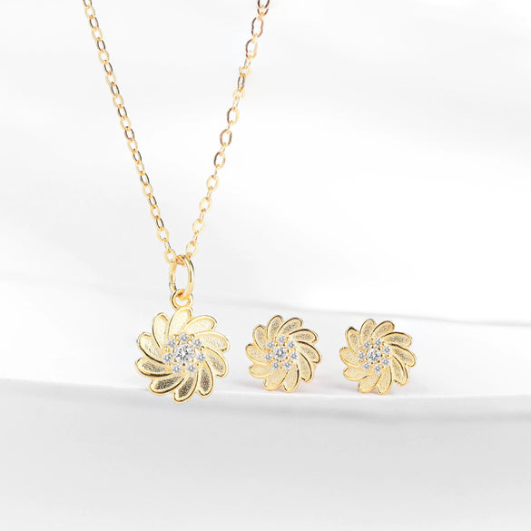 Wholesale S925 Sterling Silver Daisy Flower Necklace Simple Fashion Small Fresh Style