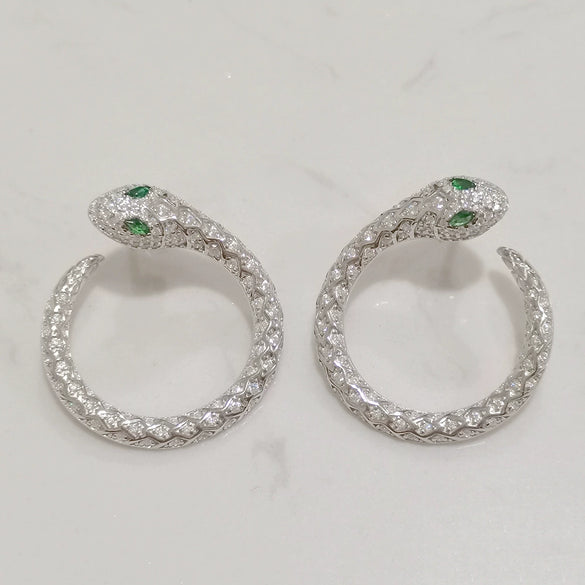 Wholesale S925 Sterling Silver Earrings With Spirit Snake Design Inlaid Zircon And Green Nano Eyes