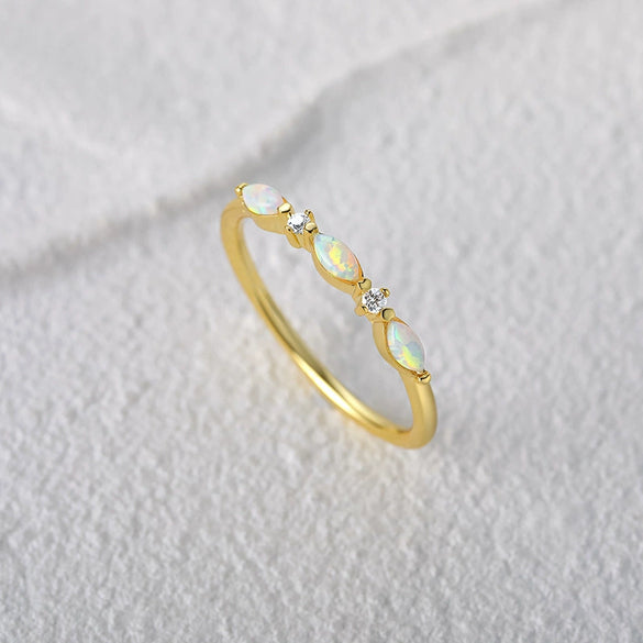 Wholesale S925 Sterling Silver Elegant Luxury Geometric Round Diamondencrusted Gem Engagement Couple Ring With Zirconia Treatment