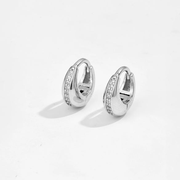 Wholesale S925 Sterling Silver Fashion Female Earrings With Geometric Design And Electroplated Finish