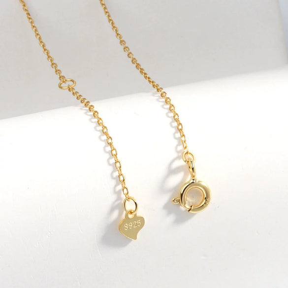 Wholesale S925 Sterling Silver Fish Shaped Pendant Necklace With Electroplating Treatment And Cross Chain