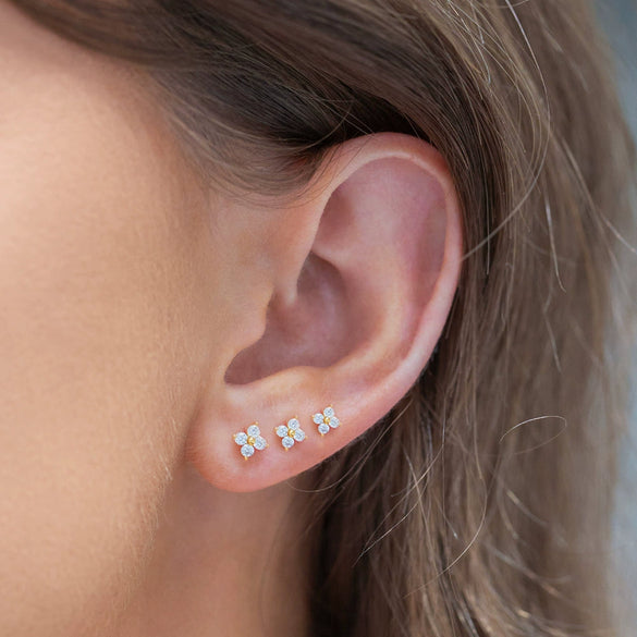Wholesale S925 Sterling Silver Fourleaf Clover Zircon Earrings For Women With Flower Pattern And Diamond Treatment