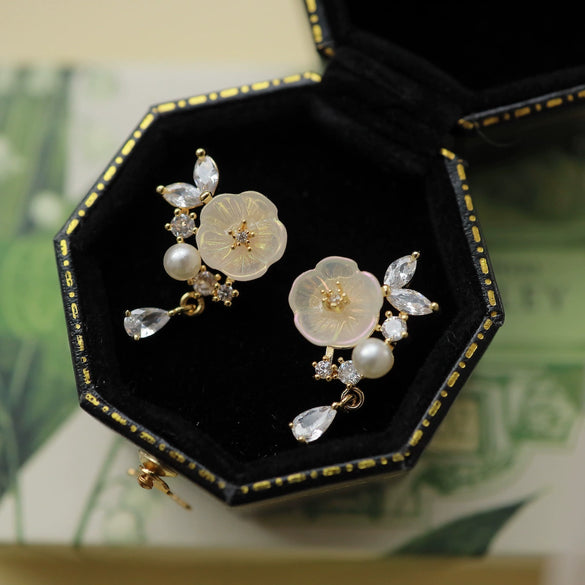 Wholesale S925 Sterling Silver French Retro Zircon Flower Drop Earrings For Women With Electroplating Geometric Style