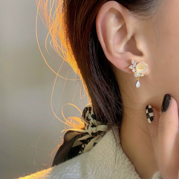 Wholesale S925 Sterling Silver French Retro Zircon Flower Drop Earrings For Women With Electroplating Geometric Style