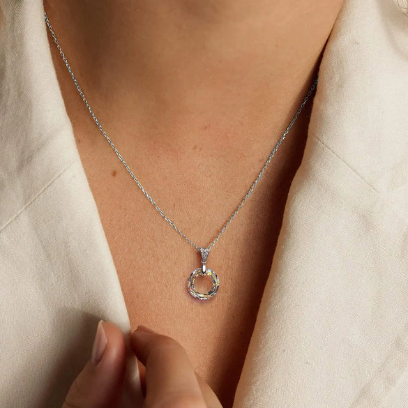 Wholesale S925 Sterling Silver Geometric Circle Austrian Crystal Pendant Necklace For Female With Animal Style