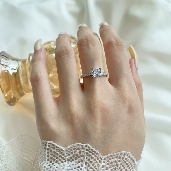 Wholesale S925 Sterling Silver Geometric Cube Sugar Square Ring With Simulation Diamonds Electroplated For Women