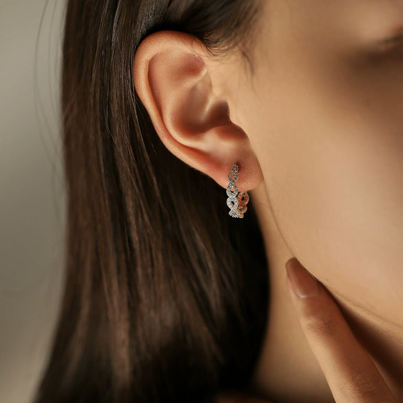 Wholesale S925 Sterling Silver Geometric Design Fashionable High Grade Earrings For Women With Seiko Craftsmanship