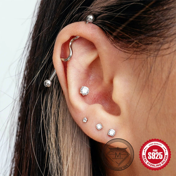 Wholesale S925 Sterling Silver Geometric Fourclaw Moissanite Diamondembedded Classic Ear Studs With Electroplating