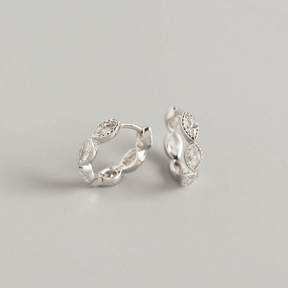 Wholesale S925 Sterling Silver Geometric Horse Eye Diamond Earrings With Electroplating Treatment