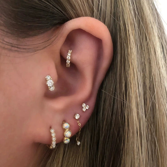 Wholesale S925 Sterling Silver Geometric Triangle Piercing Thread Earrings For Women With Environmental Protection Electroplating