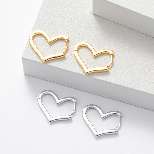 Wholesale S925 Sterling Silver Heart Shaped Simple Style Electroplated Earrings For Women