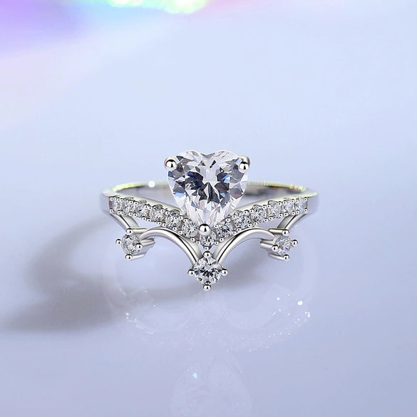 Wholesale S925 Sterling Silver Heartshaped Crown Ring For Women With Diamond Design