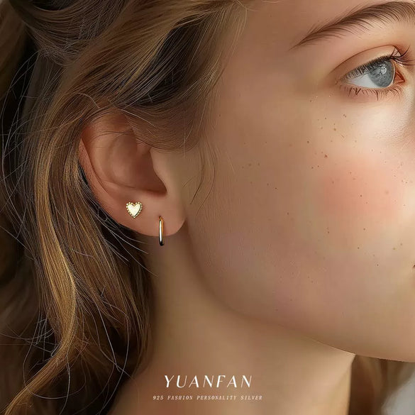 Wholesale S925 Sterling Silver Heartshaped French Minimalist Sweet Style Women's Earrings With Electroplating