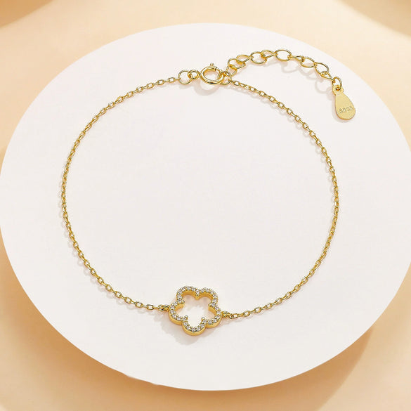 Wholesale S925 Sterling Silver Hollow Flower Bracelet With Zircon Fresh Sweet Retro Elegant High End Design Diamond Treatment Process