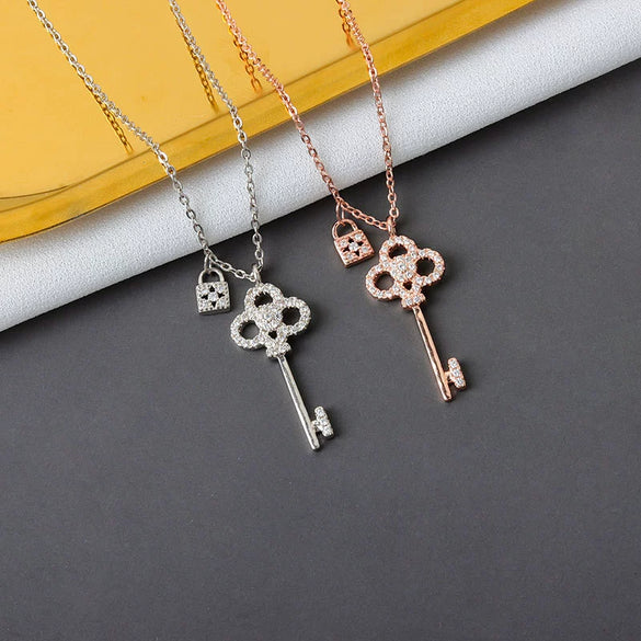 Wholesale S925 Sterling Silver Key Lock Necklace For Women With Cross Chain And Electroplating Treatment