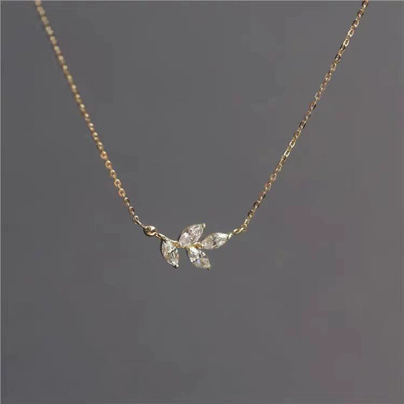 Wholesale S925 Sterling Silver Leaves Pattern Necklace Set With Diamonds For Women