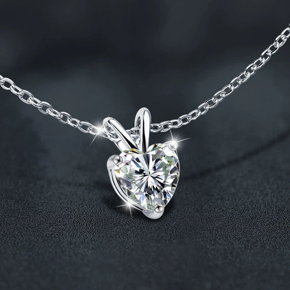 Wholesale S925 Sterling Silver Moissanite Heart Shape Pendant Necklace With Cross Chain Set With Diamonds Simple Light Luxury Style For Women