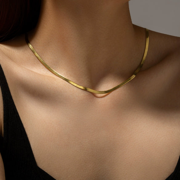 Wholesale S925 Sterling Silver Necklace And Bracelet With Geometric Styling Flat Snake Bone Chain Electroplated Fashion And Minimalist Design Unisex