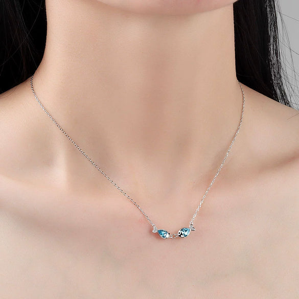 Wholesale S925 Sterling Silver Necklace With Geometric Design And Fish Kiss Pendant For Women