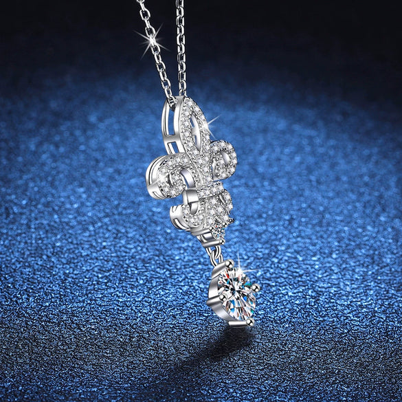 Wholesale S925 Sterling Silver Pendant Moissanite Necklace With Crown Pattern Electroplated For Women