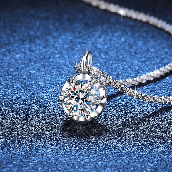 Wholesale S925 Sterling Silver Pendant Necklace With Shining Crown Pattern And Twist Chain Electroplated For Women