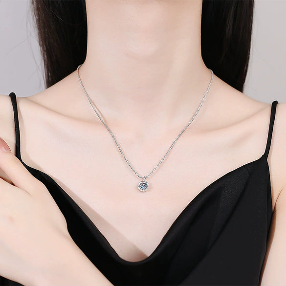 Wholesale S925 Sterling Silver Pendant Necklace With Shining Crown Pattern And Twist Chain Electroplated For Women