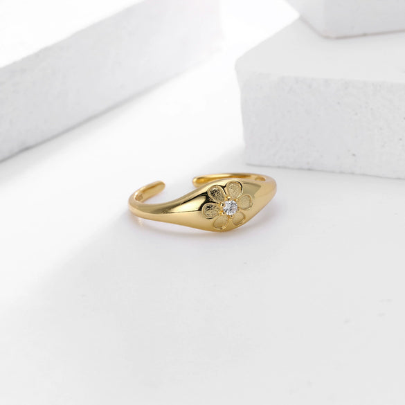 Wholesale S925 Sterling Silver Ring With Flower Pattern For Women