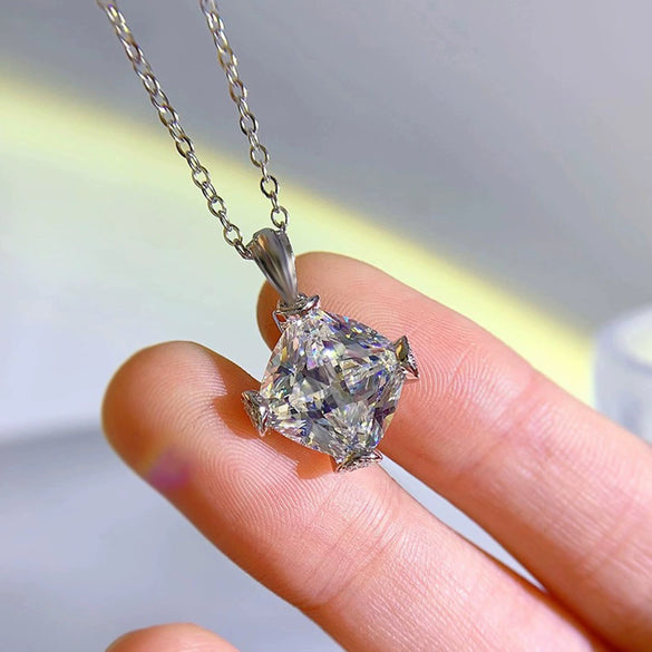 Wholesale S925 Sterling Silver Round Necklace With Flower Pattern Gold Plated Inlaid With Artificial And Semi Precious Stones Palace Retro Style