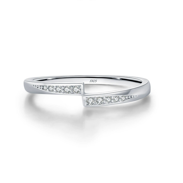 Wholesale S925 Sterling Silver Simple Design Line Ring For Women With Electroplating Process