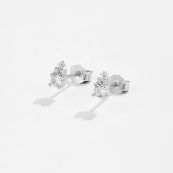 Wholesale S925 Sterling Silver Three Petal Flower Earrings For Women With Electroplated Platinum And Gold Geometric And Fashion Personality Design