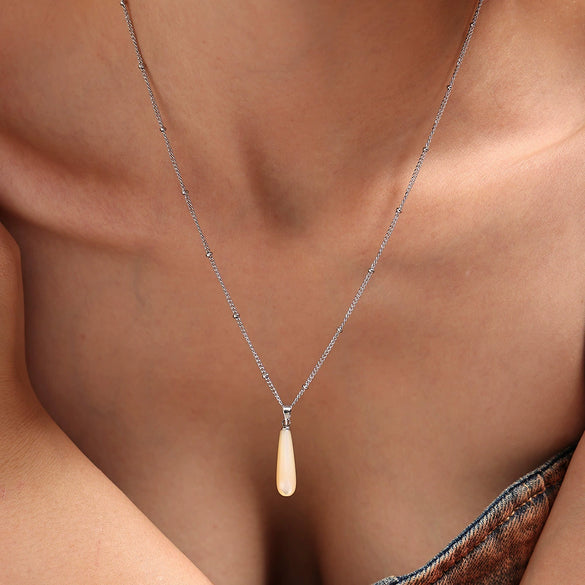 Wholesale Shell Drop Shaped Pendant Clavicle Necklace 316L Stainless Steel 18K Gold Plated Light Luxury Style