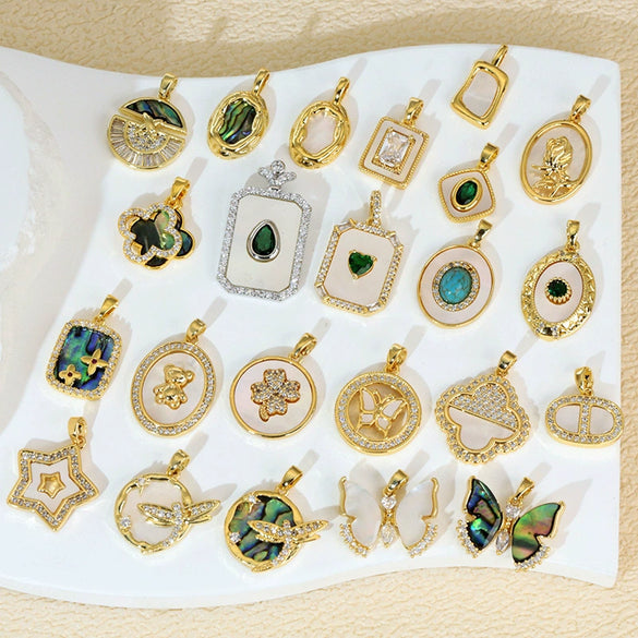 Wholesale Shell Necklace Pendant With Copper Plated Geometric Moon Red Star And Heart Shape Accessories