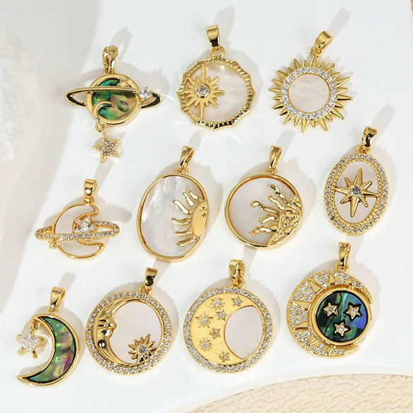 Wholesale Shell Necklace Pendant With Copper Plated Geometric Moon Red Star And Heart Shape Accessories