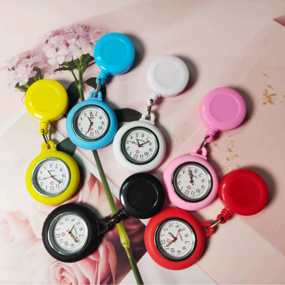 Wholesale Silicone Casual Universal Wristwatch With Round Dial Plastic Case Stainless Steel Buckle Spiral Crown And Ordinary Glass Mirror