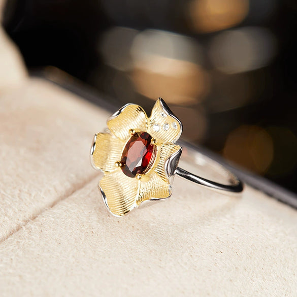 Wholesale Silver Finger Ring Geometric Flower Design For Women