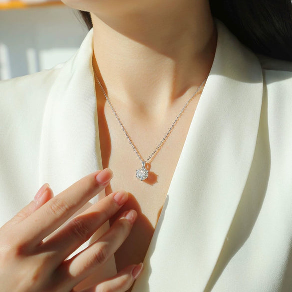 Wholesale 925 Silver Geometric Clavicle Chain With Moissanite Inlay Necklace For Women